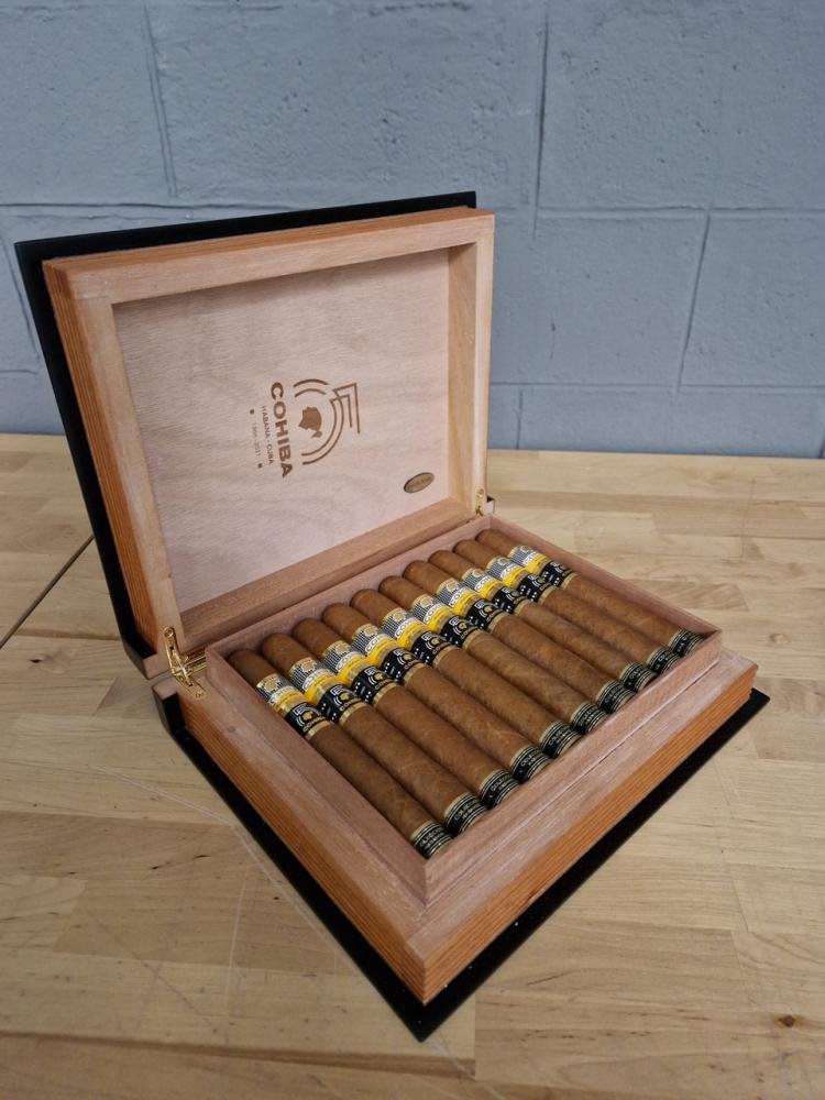 COHIBA IDEALES - COLECCIÓN HABANOS EDICIÓN 2021 BOOK - Image 4
