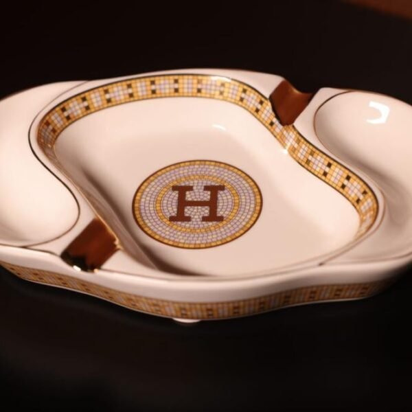 H-Tray