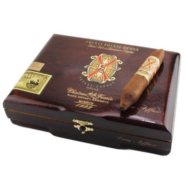 ARTURO FUENTE OPUSX LOVE AFFAIR CIGAR
