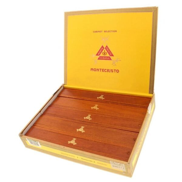 MONTECRISTO A CIGAR